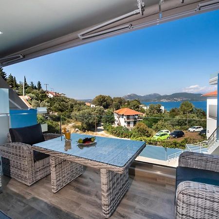 Blue House Luxury Apartment Никиана Екстериор снимка