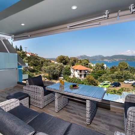 Blue House Luxury Apartment Никиана Екстериор снимка