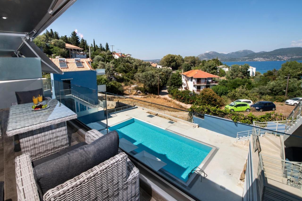 Blue House Luxury Apartment Никиана Екстериор снимка