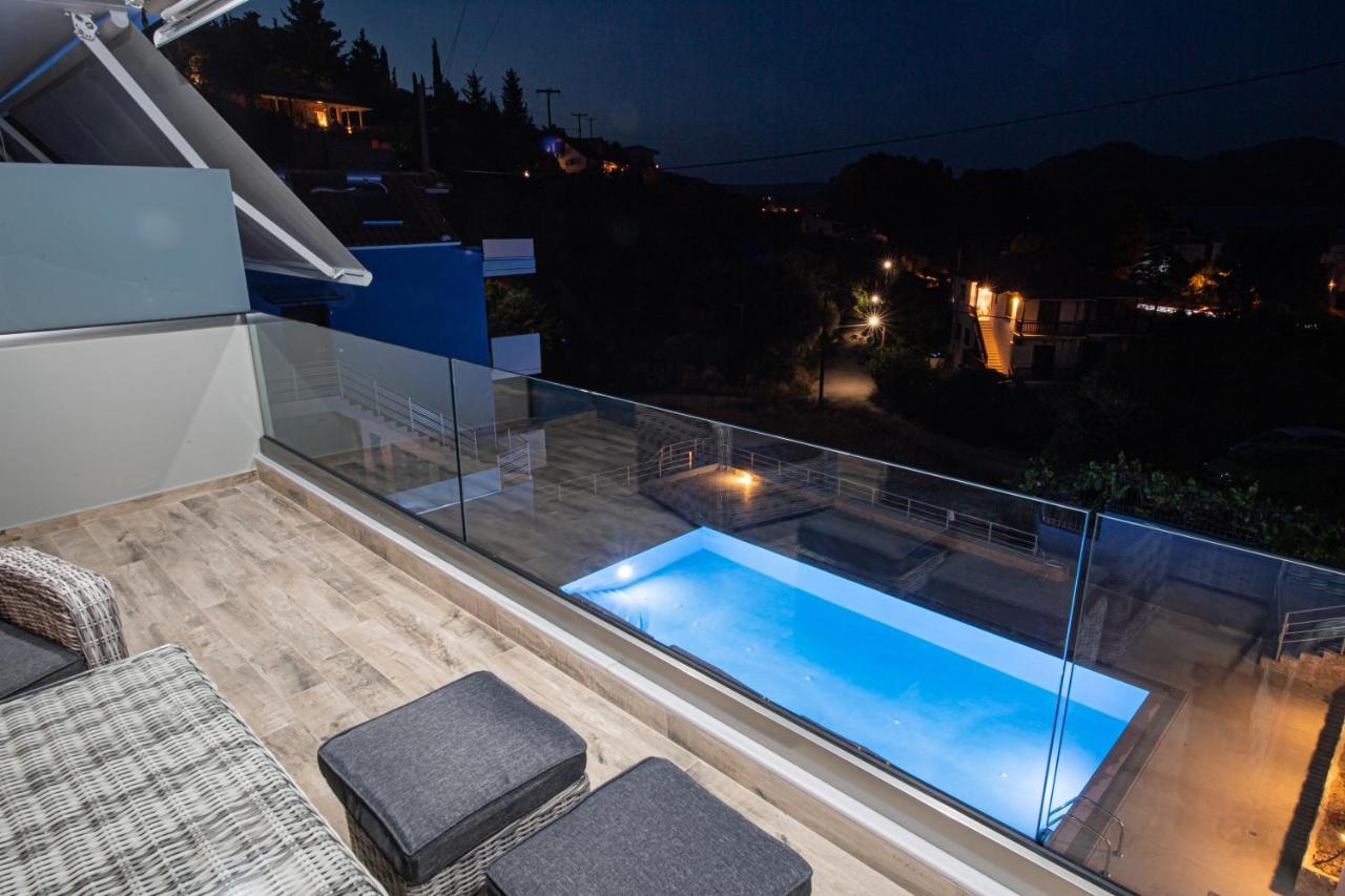 Blue House Luxury Apartment Никиана Екстериор снимка