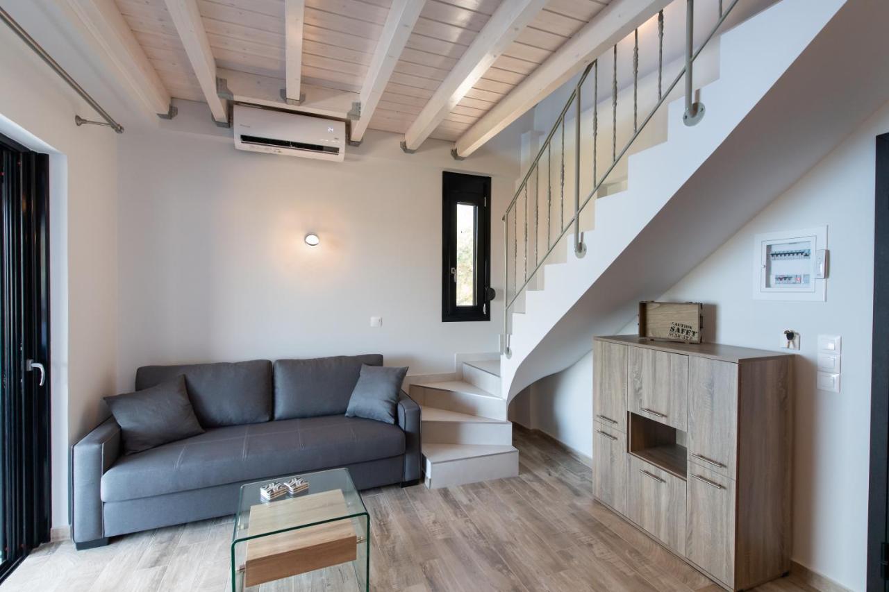 Blue House Luxury Apartment Никиана Екстериор снимка
