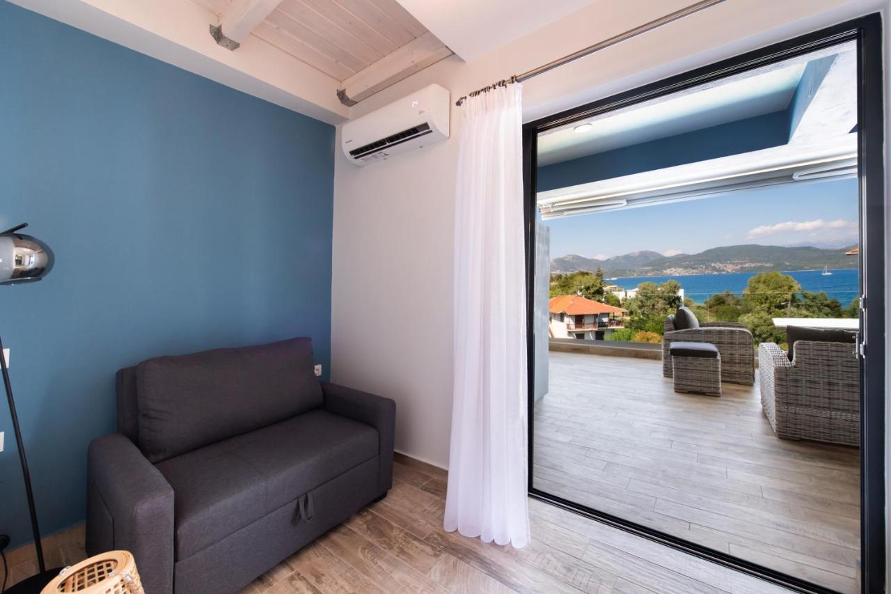 Blue House Luxury Apartment Никиана Екстериор снимка