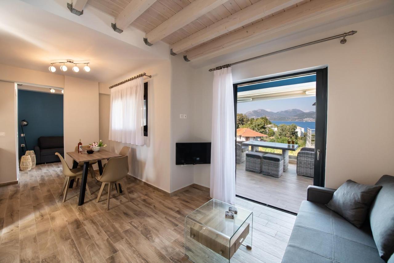 Blue House Luxury Apartment Никиана Екстериор снимка